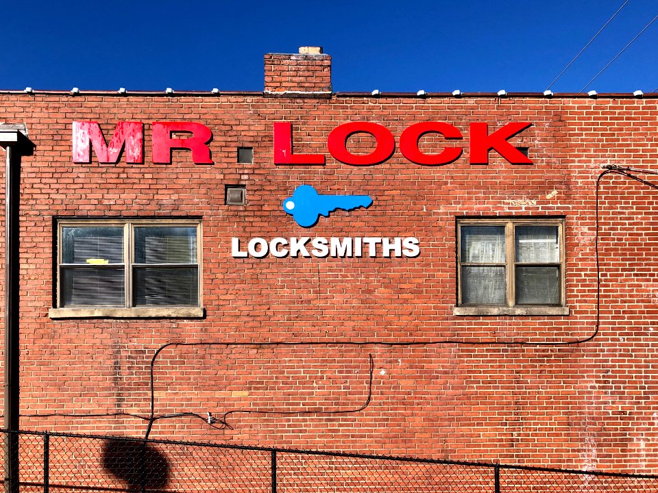 Mr. Lock Locksmith Sign, Mount Washington, Cincinnati, OH 