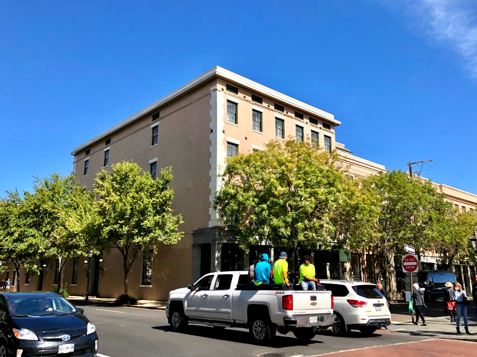 North Market Street, Charleston, SC 