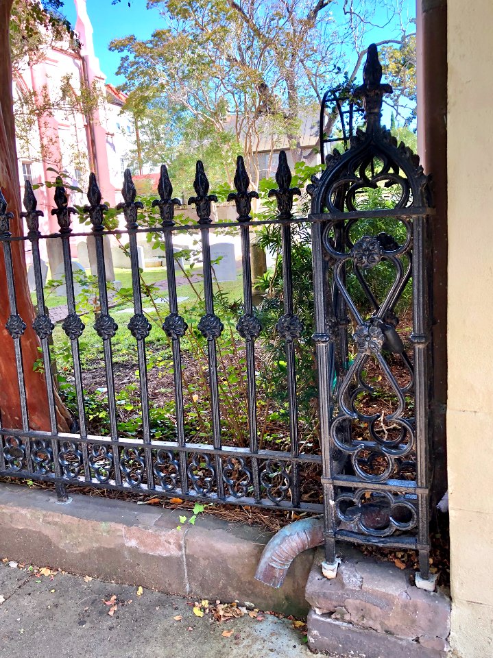 Iron Fence, Huguenot Church, French Quarter, Charleston, S… 