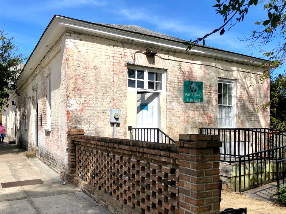 Hazel V. Parker Playground Bath House, East Bay Street, So… 