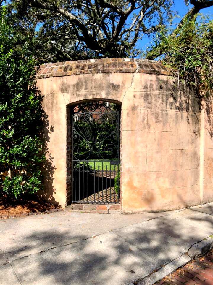 Garden Gate, Louis Gourd House, South of Broad, Charleston… 