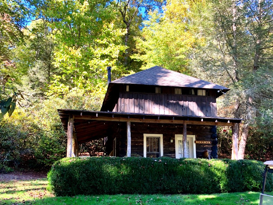 Damascus Cabin (Caretaker's Cabin), E. M. Backus Lodge (Ca… 