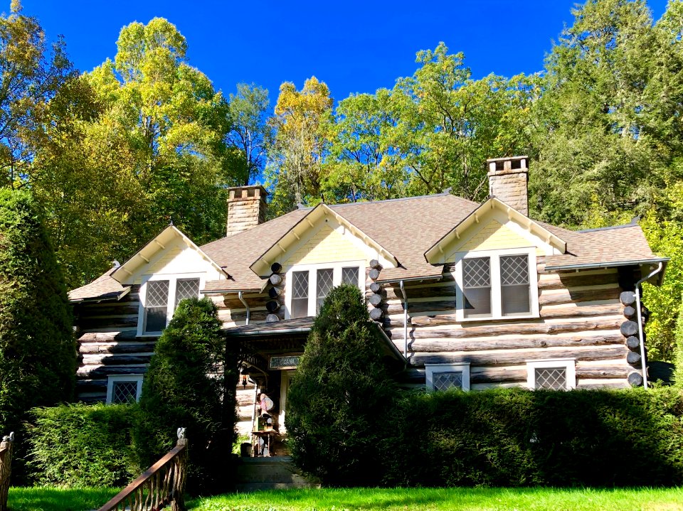 E. M. Backus Lodge (Canaan Land), Lake Toxaway, NC 
