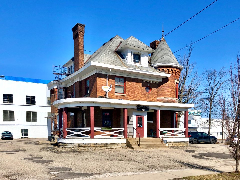 Happy Hollow Inn, Norwood, OH 