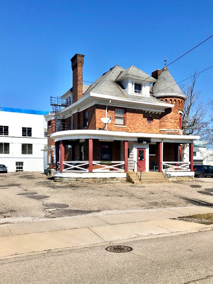 Happy Hollow Inn, Norwood, OH 