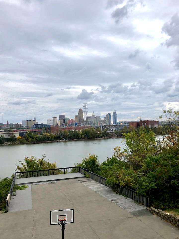 Downtown Cincinnati Skyline from Botany Hills, Covington, … 