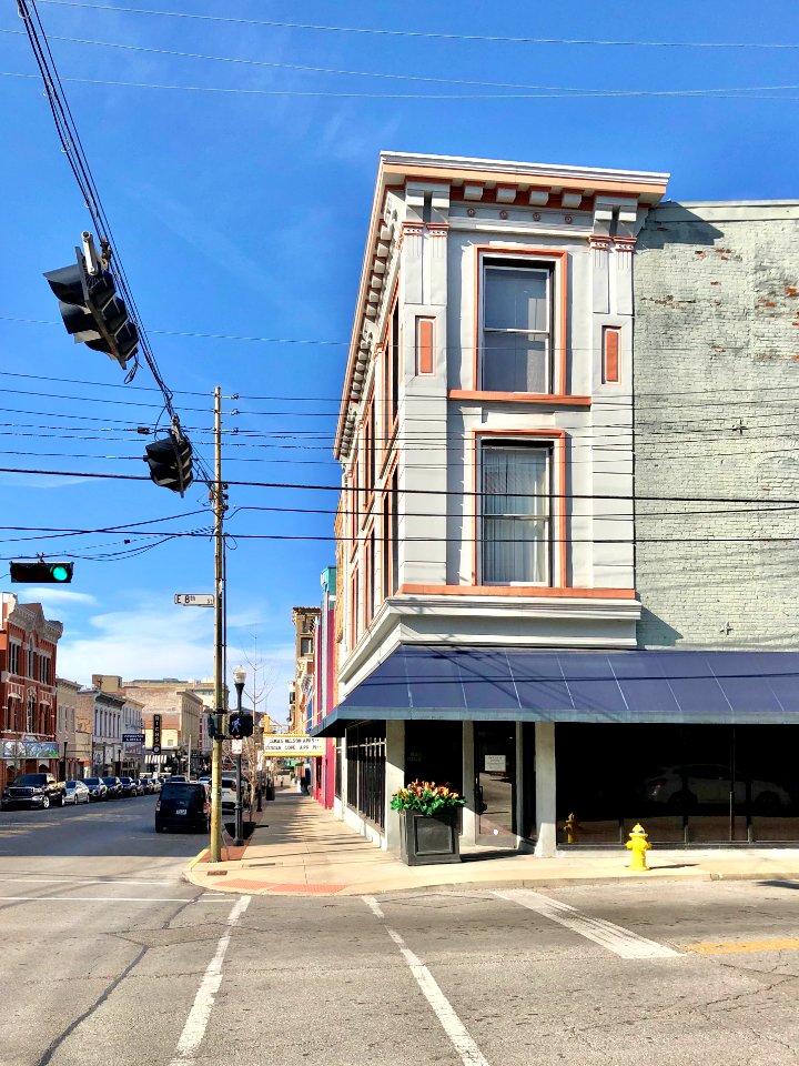 Madison Avenue, Covington, KY 