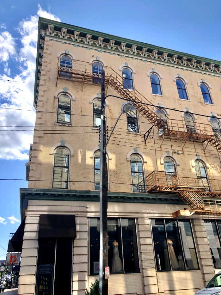 Madison Avenue, Covington, KY 