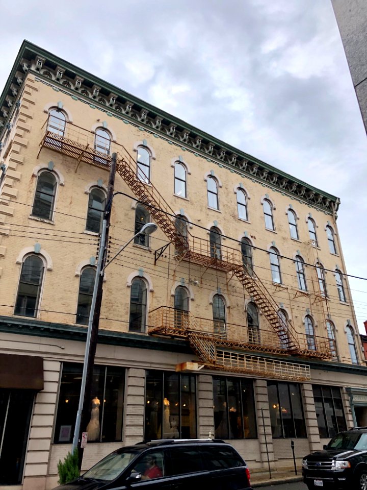Madison Avenue, Covington, KY 