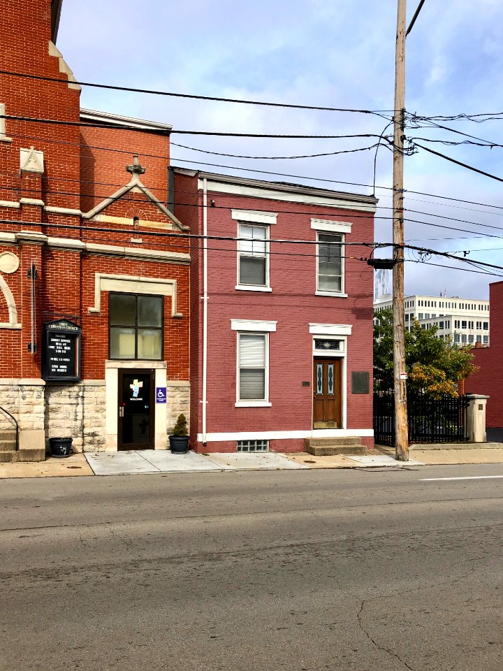 5th Street, Covington, KY 