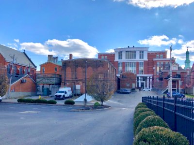 United States District Courthouse from Zieglers Way, Mutte… 