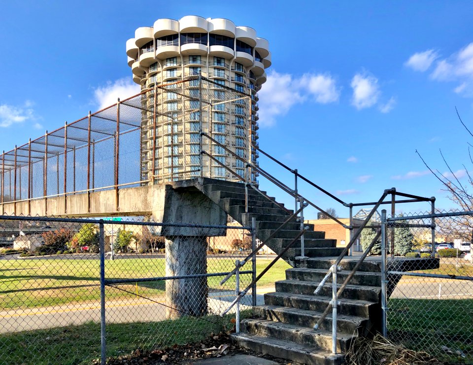 Radisson Hotel and I-75 Ramp Pedestrian Overpass, Covingto… 