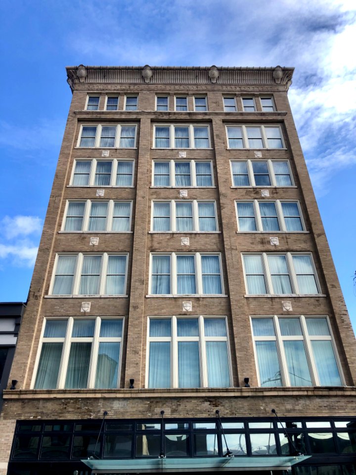 Hotel Covington, Covington, KY 
