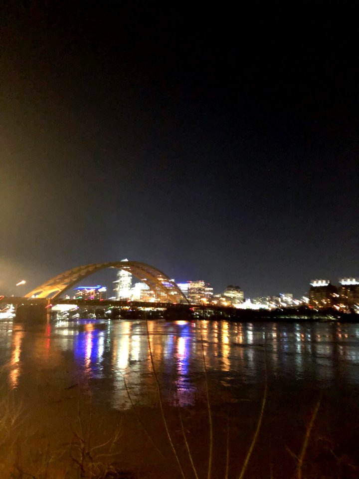 Cincinnati Skyline from The Chart House in Newport, KY 