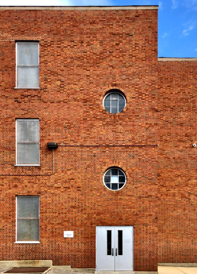 Two Rivers Building (1st District Public School), Covingto… 
