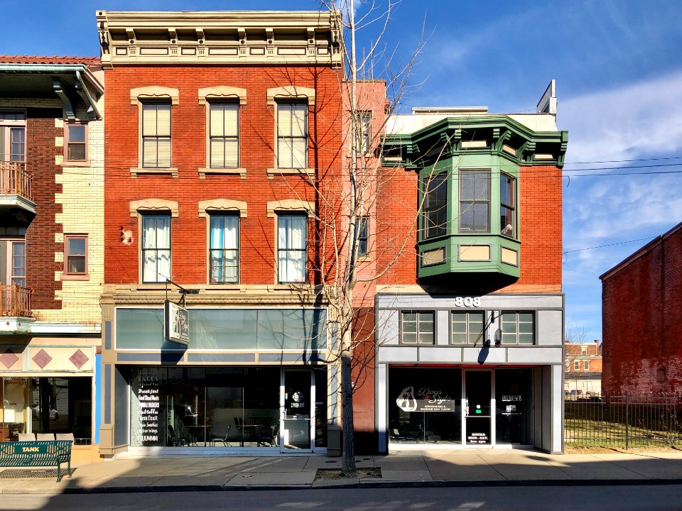 Madison Avenue, Covington, KY 