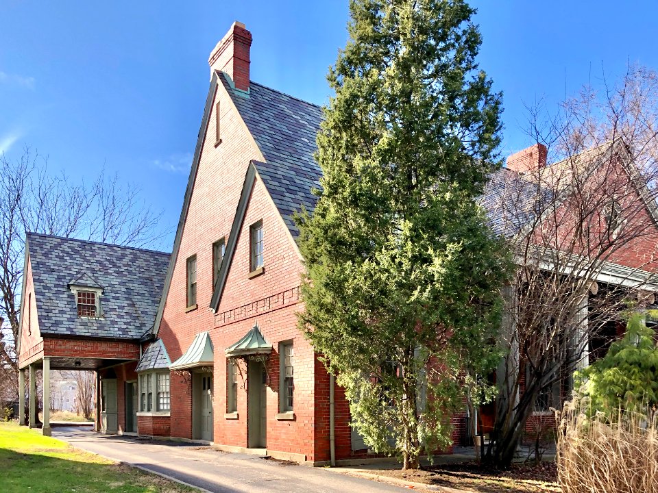 Madison Avenue, Covington, KY 