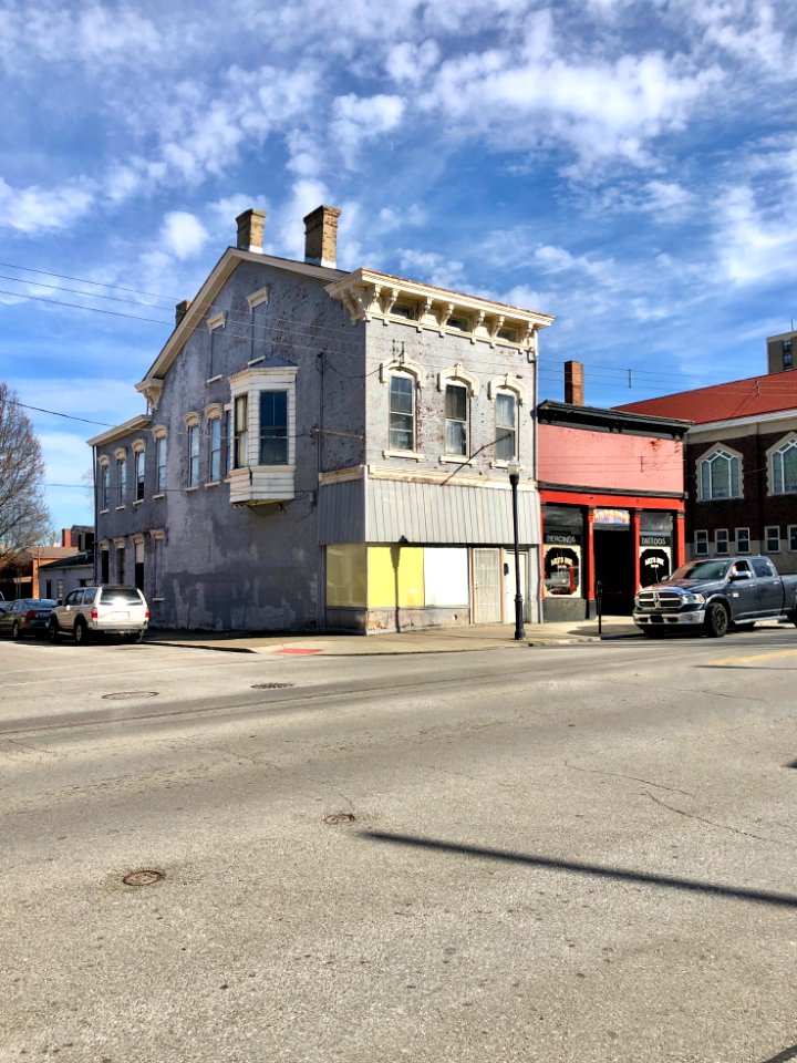 Madison Avenue, Covington, KY 