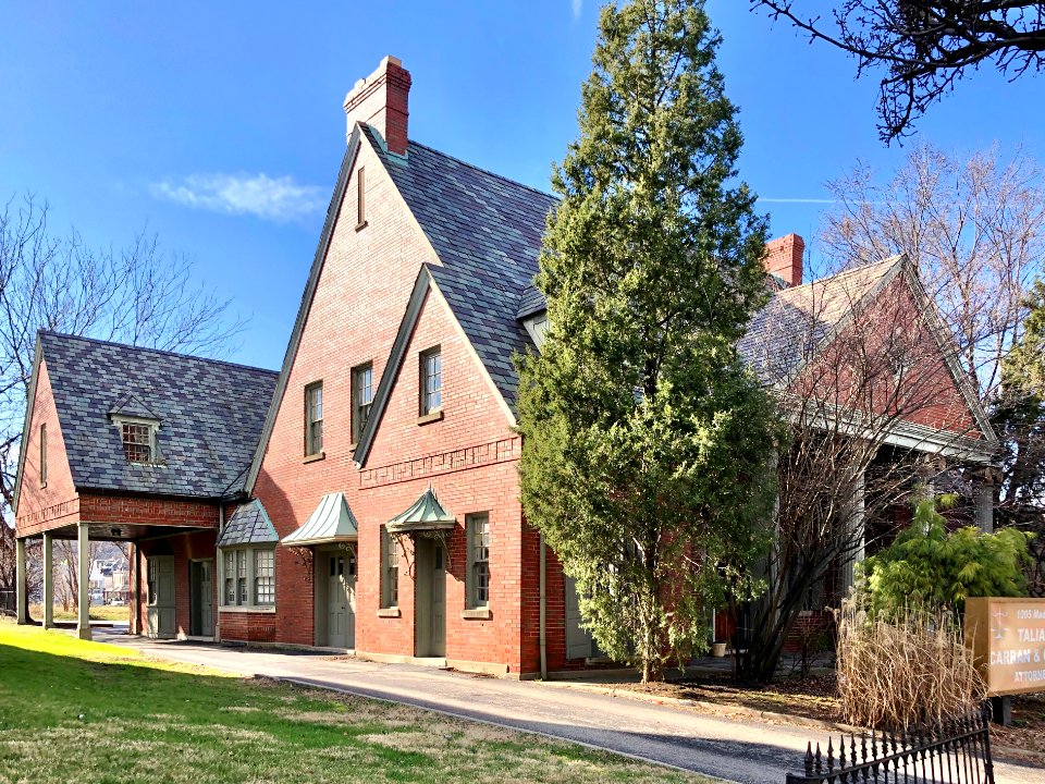 Madison Avenue, Covington, KY 