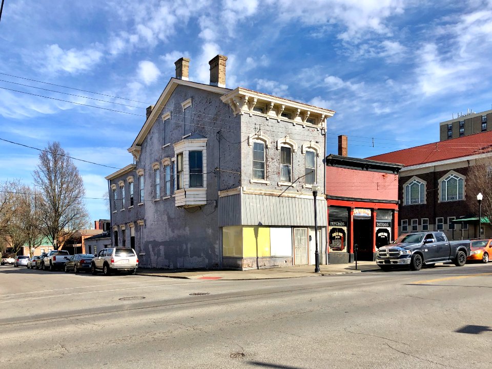 Madison Avenue, Covington, KY 