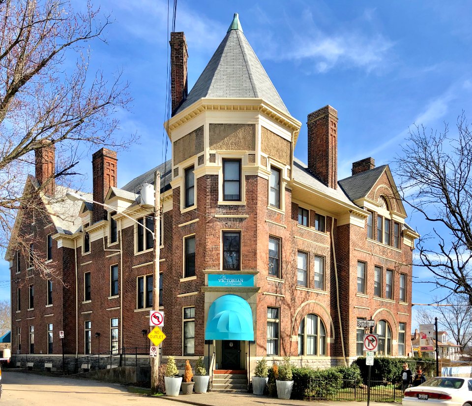Covington Ladies Home (The Victorian at Riverside), Lickin… 