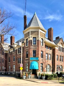 Covington Ladies Home (The Victorian at Riverside), Lickin… 