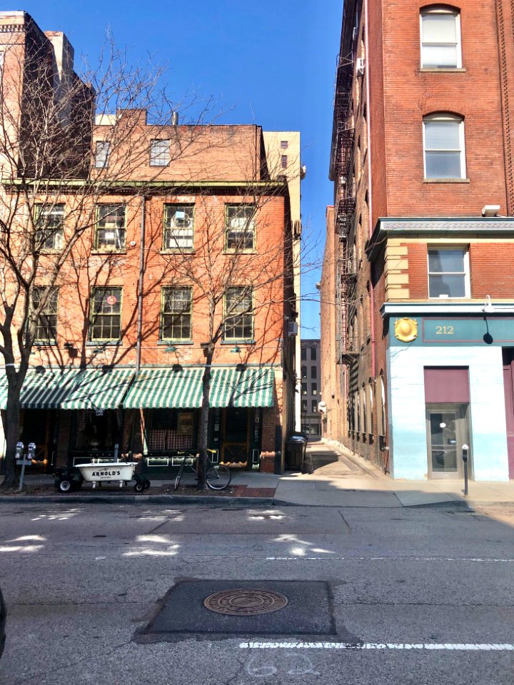 8th Street, Cincinnati, OH 
