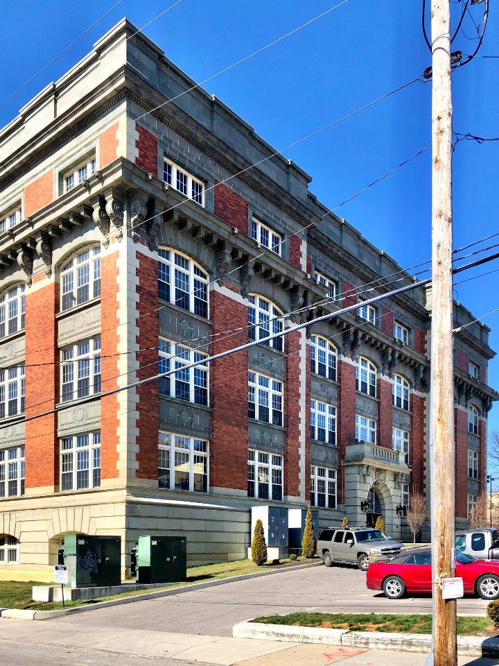 Old Woodward High School (Alumni Lofts), Pendleton, Cincin… 