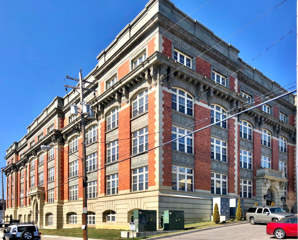 Old Woodward High School (Alumni Lofts), Pendleton, Cincin… 