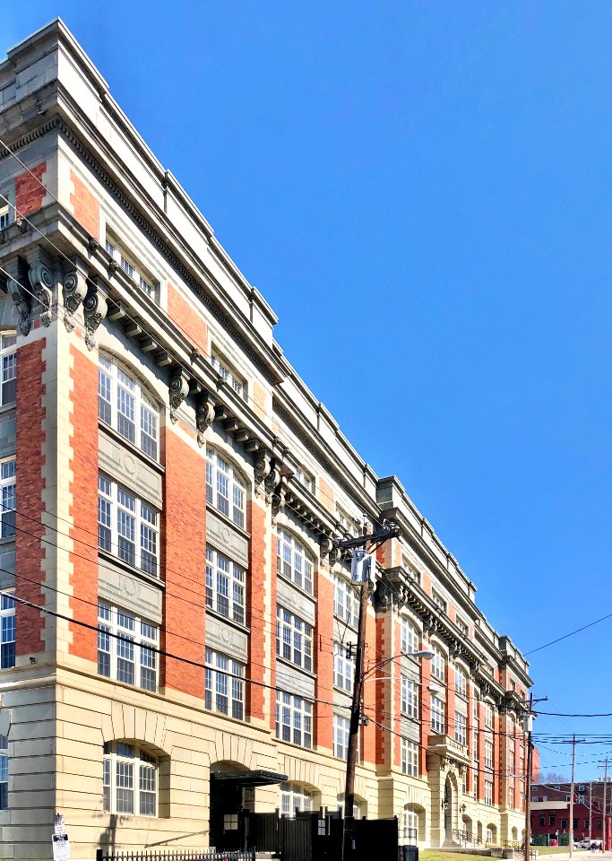 Old Woodward High School (Alumni Lofts), Pendleton, Cincin… 
