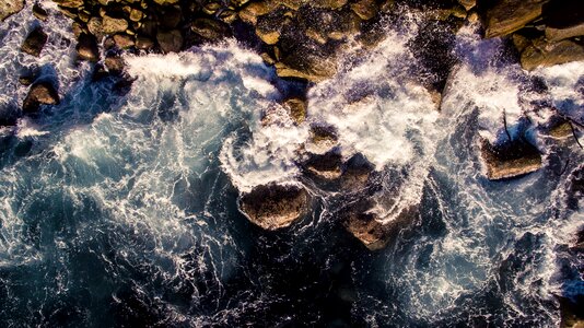 Sea water waves