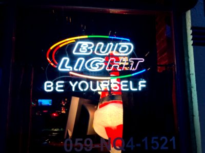 Bud Light Sign, Rosie's Tavern, Bakewell Street, Mainstras… 