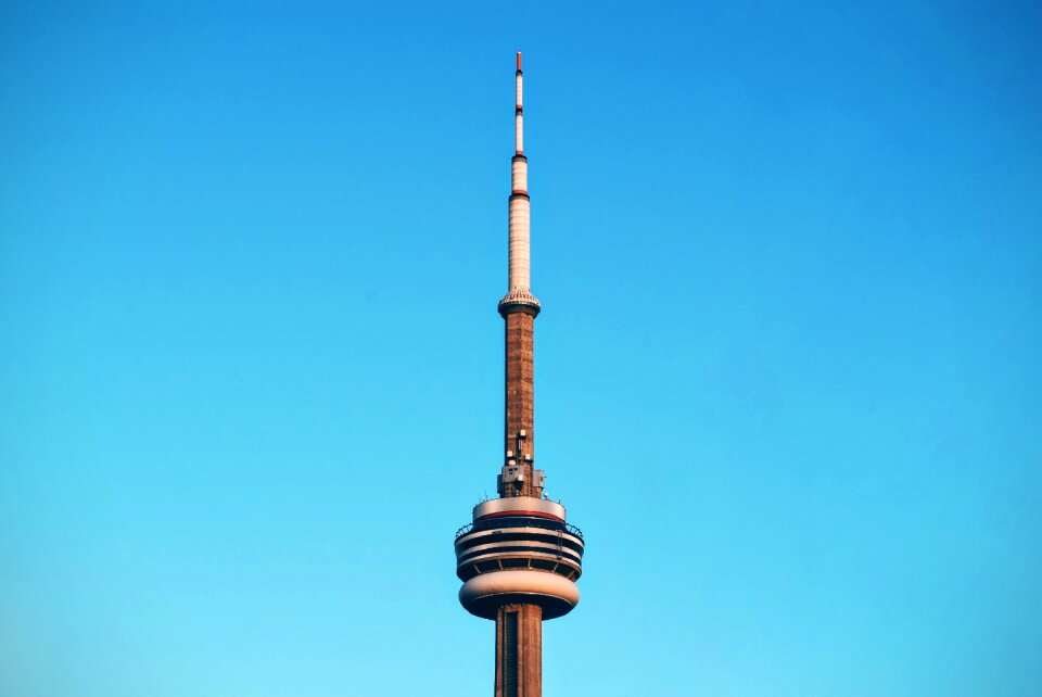 Cn tower downtown high