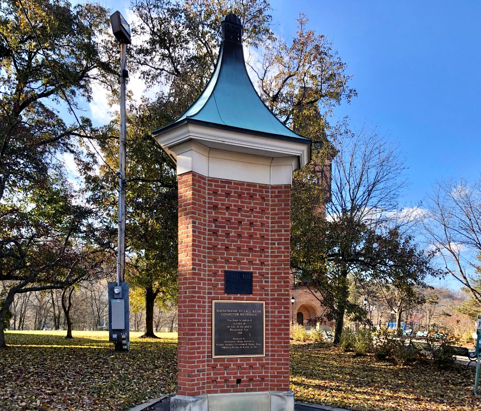 Mainstrasse Village Kiosk, Goebel Park, Mainstrasse Villag… 
