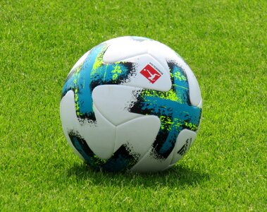 Ball rush grass
