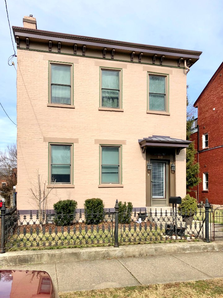 8th Street, Mainstrasse Village, Covington, KY 