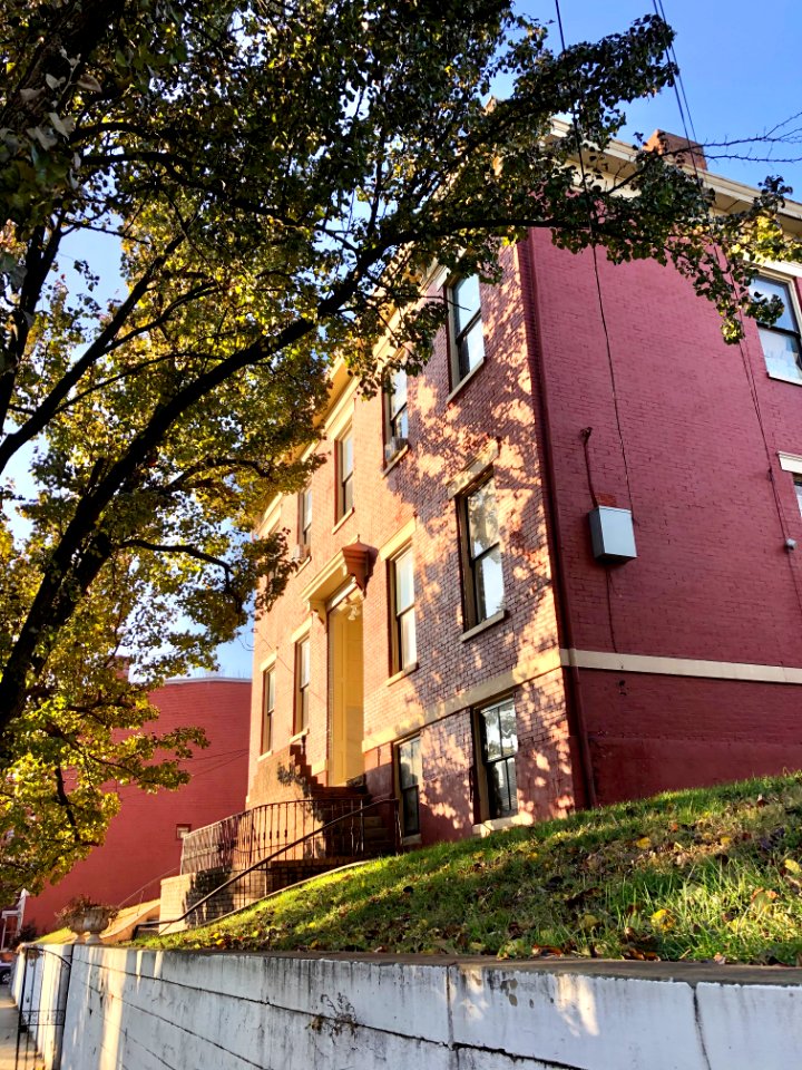 Onerias Powell Mansion, Emma Street, Mainstrasse Village, … 