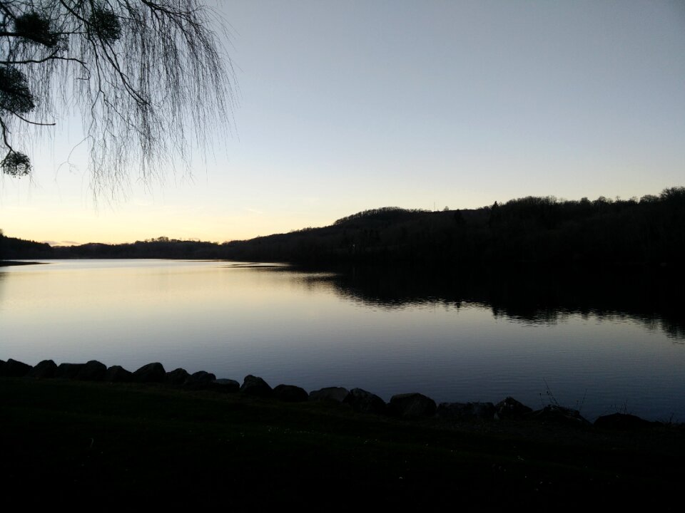 Water darknss evening