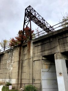 Chesapeake and Ohio Railroad Viaduct, Pershing Avenue, Mai… 