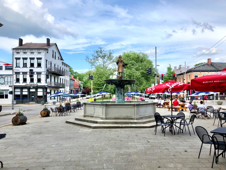 Goose Girl Fountain, George Steinford Park, Mainstrasse Vi… 