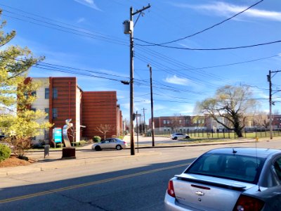 Pulse Lofts and John G Carlisle Elementary School, Mainstr… 
