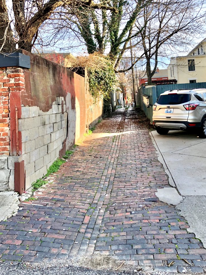 Russell Street Alley, Seminary Square, Covington, KY 