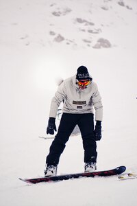 Winter extreme snowboarding