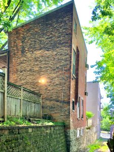 Bunker Alley, Prospect Hill Historic District, Mount Aubur… 