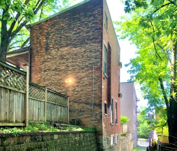 Bunker Alley, Prospect Hill Historic District, Mount Aubur… 