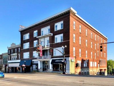 Glyndon Hotel and Collins Building, Richmond, KY 