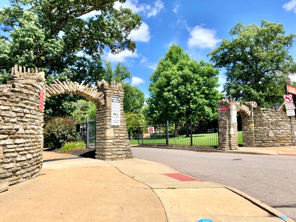Entrance Gate, Holmes High School, Wallace Woods, Covingto… 