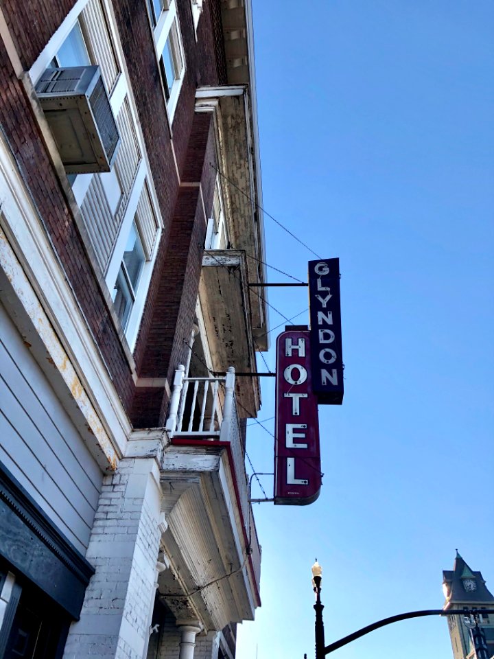 Signs, Glyndon Hotel, Richmond, KY 