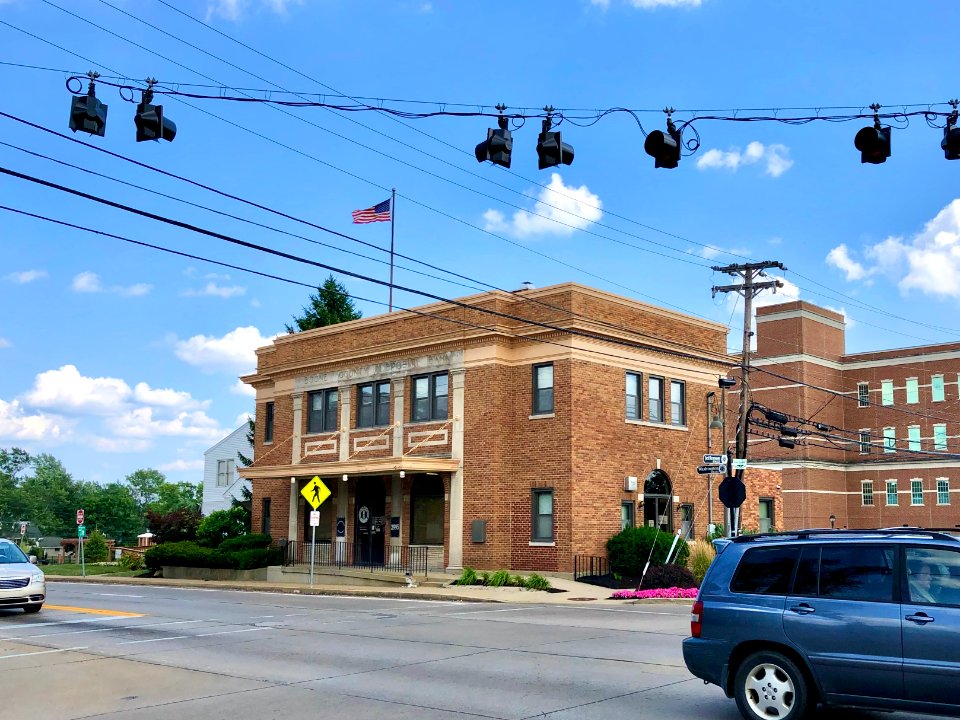 Boone County Deposit Bank Building, Washington Street, Bur… 