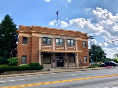 Boone County Deposit Bank Building, Washington Street, Bur… 